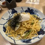 食酒屋やまさき - ピリ辛焼きそば