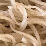 杵築 翁達磨 - 透明感ある　輝くお蕎麦