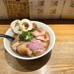 330339272 - 煮干しブラックチャーシュー
