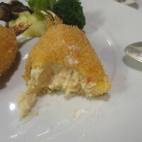 レストラン カスケード - 断面