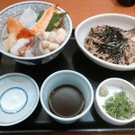 和食さと - 海鮮極み丼セット745円