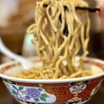 自家製太麺やきそば よしのり屋 - 自家製極太麺をリフトUP⤴️