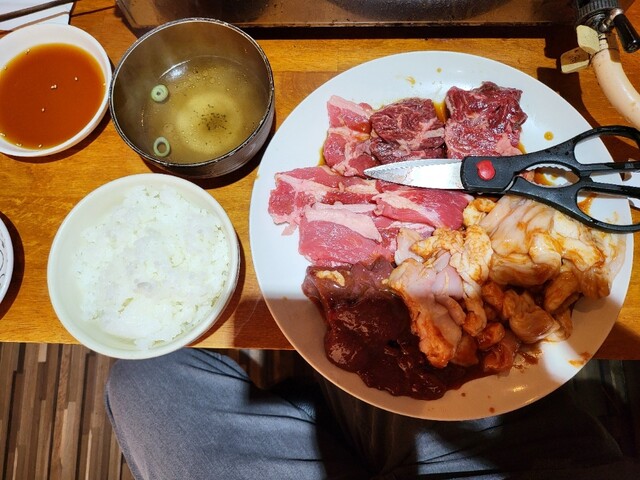 焼肉定食(500g)』by Ken-ichi-uji : 和牛専門店生ホルモン ちえちゃん