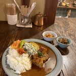 隙間カレー - セイロン風ポークカレーロンパ