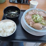 ニューラーメンセンターりゅうちゃん - 