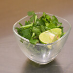 フォーティントーキョー - ・追加パクチー(ライム付)@税込180円