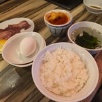 焼肉レストラン 米内 - 