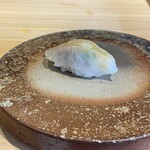 鮨 三心 - ムフフな皮剥