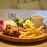 Hawaiian Cafe & Dinner Cocotier - キッズプレート（モチ粉チキン）