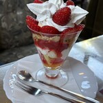 枯山水 - イチゴパフェ