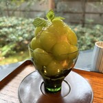 無碍山房 サロン・ド・ムゲ - シャインマスカットパフェ