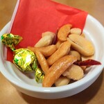 呑み食い歌処 一平 - お通し300円