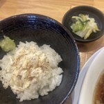らーめん 八芯 - 追い飯  鯛ほぐし身わさび 350円