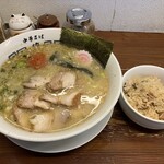 中華そば 馥 - 山形辛味噌ラーメンと肉めし
