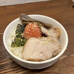 中華そば 馥 - セルフ丼を作成