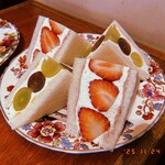 ぽえむ マノ ア マノ コーヒー - 