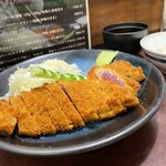 牛かつ おか田 - 牛ロースランチかつセット
