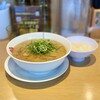 京都銀閣寺 ますたにラーメン - ラーメン(並)@980とサービスライス