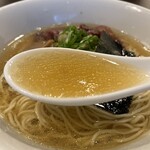 八雲 - ✅白だし支那そば¥950
      ✅切り落とし焼豚¥200
      　※☝️細麺or平打ち縮れセレクト可能
      　※黒出汁&白出汁MIXも可能
      　※雲呑はあまり好みではないので今回もパス