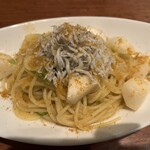 ビストロ ル フルール - 季節のペペロンチーノ　1408円　写真は1/2量