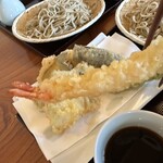 そば処まるた - 【2025.11.24(月)】天ざるそばのエビ天ぷら