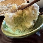 そば処まるた - 【2025.11.24(月)】椎茸天ぷらに抹茶塩を付けた