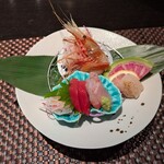 エグゼクティブスイート翠嶺 - お造り　鮪、鯛、炙り帆立、牡丹海老