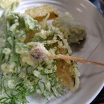 長沢茶屋 - ムカゴは生だとヌルヌルしますが、揚げるとホクホクになります。