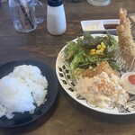 UG - 料理写真:コンビランチ　¥1450