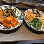 高円寺 焼肉ここち 市場店 - キムチとナムル