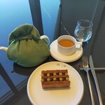 Hills House Dining 33 Pâtisserie à la Maison - 