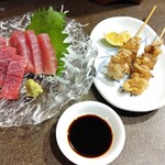 さくらい - 本まぐろ、鶏皮パリパリ串焼き