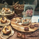 Hills House Dining 33 Pâtisserie à la Maison - 