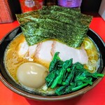 横浜ラーメン 真砂家 - チャーシューメン(並)、味付玉子