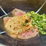 もつ焼 塩田屋 - お通し"タン山芋添え"