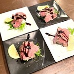 ミート カフェ フタリヤ - 4人ともローストビーフにした