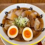 ワンタンメンの満月 - 料理写真: