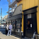 東京ボンベイ - 外観・・・祝日11:30頃