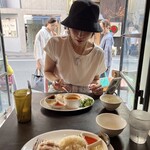 海南鶏飯食堂 - 