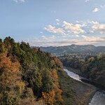 Ramen FeeL - 川に陽射しが入るのはもう少し太陽が高い昼過ぎくらいまでです。