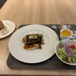 フライヤーズテーブル - 