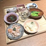 焼鳥酒膳 鸞 - 種類が豊富な突き出し