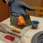 西麻布けんしろう - アテンダーの五十川純さんから手渡し！