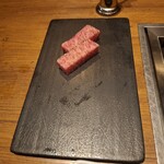 焼肉うしごろ - 鹿児島県産の厚切りサーロイン・その2です。