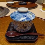 西麻布けんしろう - 【３品目...汁物】和牛ソルロンタン 〜牛骨のスープ〜