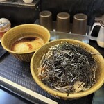 なぜ蕎麦にラー油を入れるのか。 - 