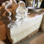 The Cheesecake Factory Honolulu - 