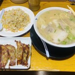 ふくちゃんラーメン英美 - 