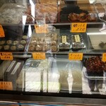 和泉屋 本店 - ショーケース