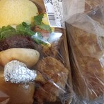 ヤオコー まるひろ上尾SC店 - パン屋のお弁当とオニオンベーコンパン